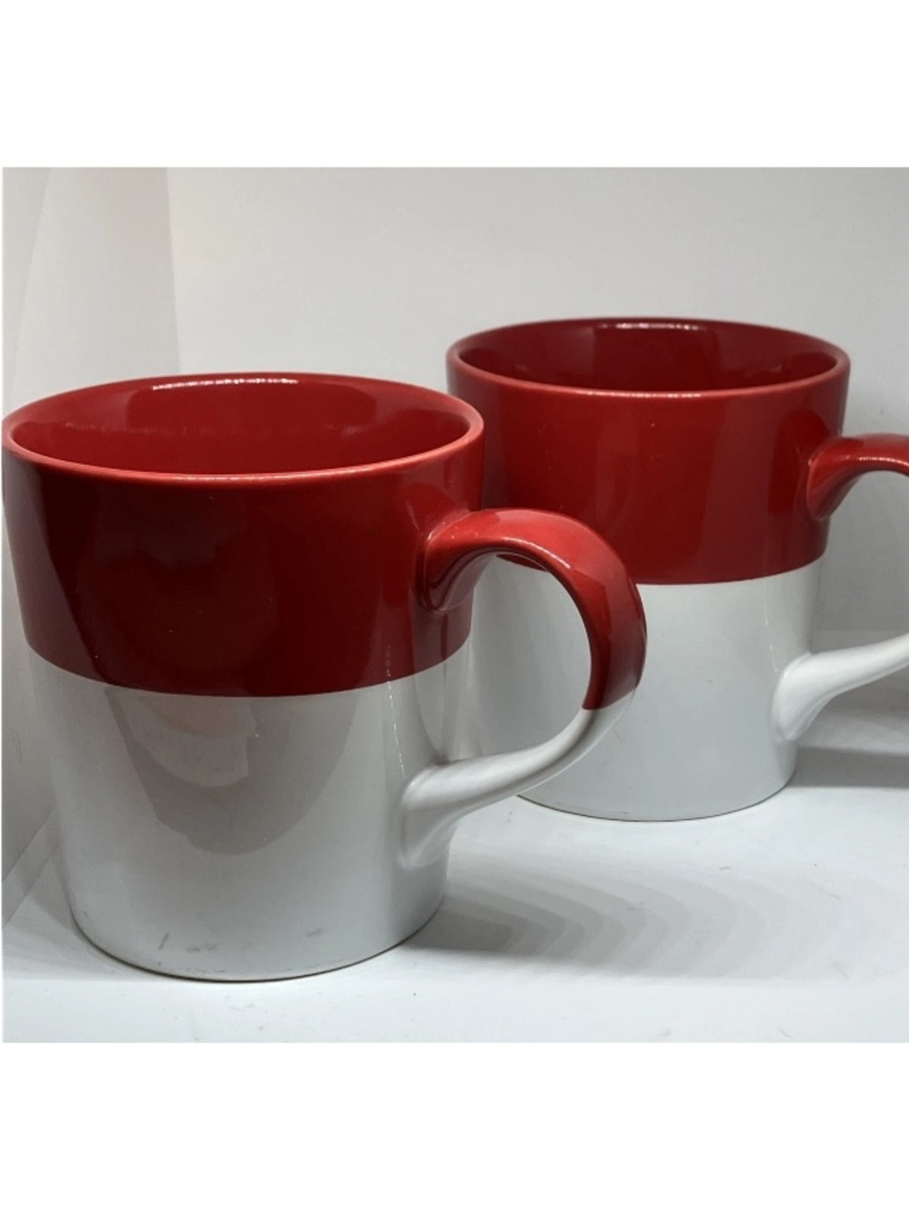 SET OF 2 Crate & Barrel Ceramic Coffee Mugs Red White Dipped Glaze 14oz Holidays - Picture 4 of 16